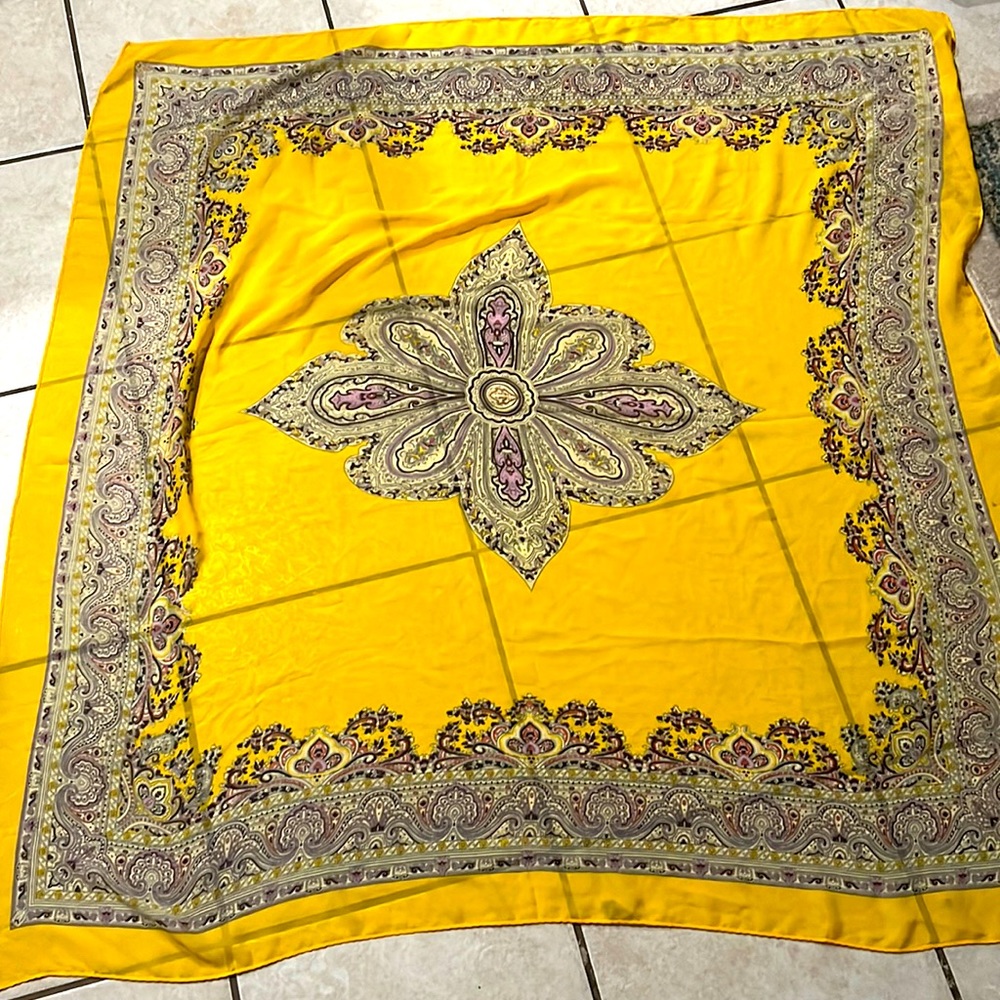 100%Silk Vintage Large Scarf